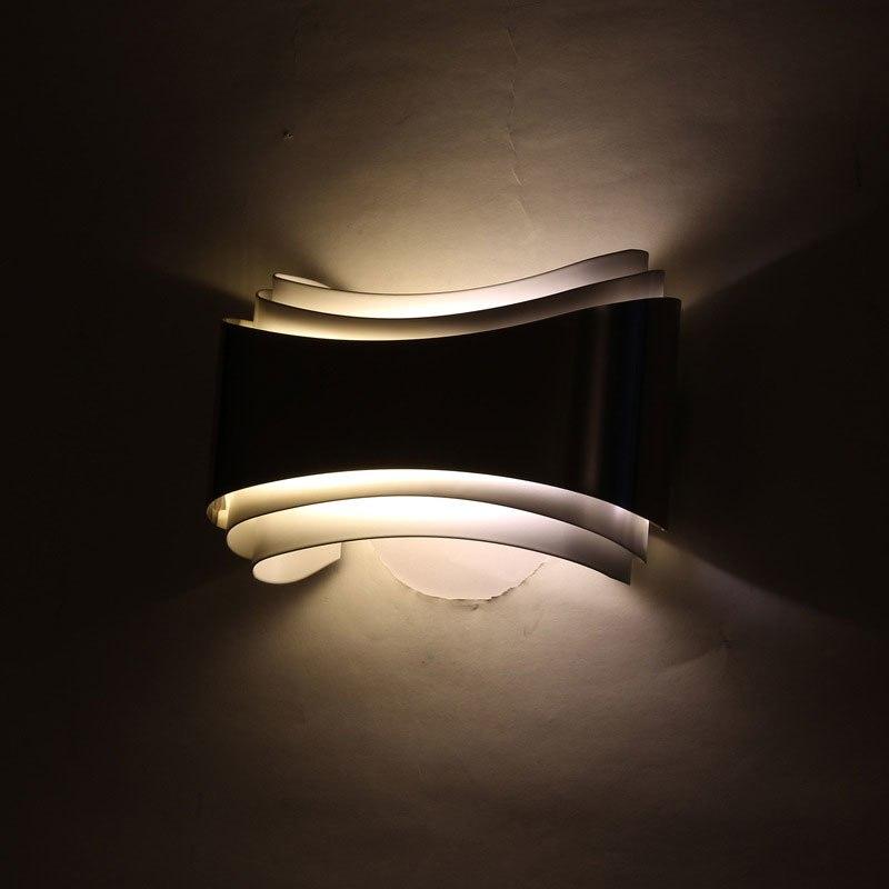 Moderne LED Geschwungene Wandlampe