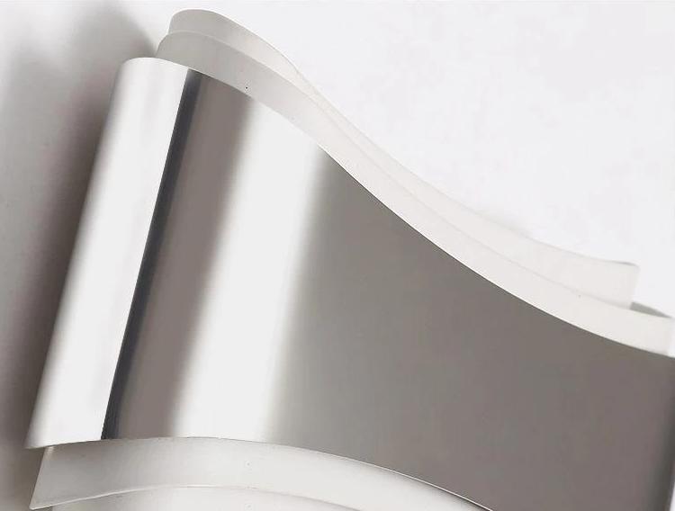 Moderne LED Geschwungene Wandlampe